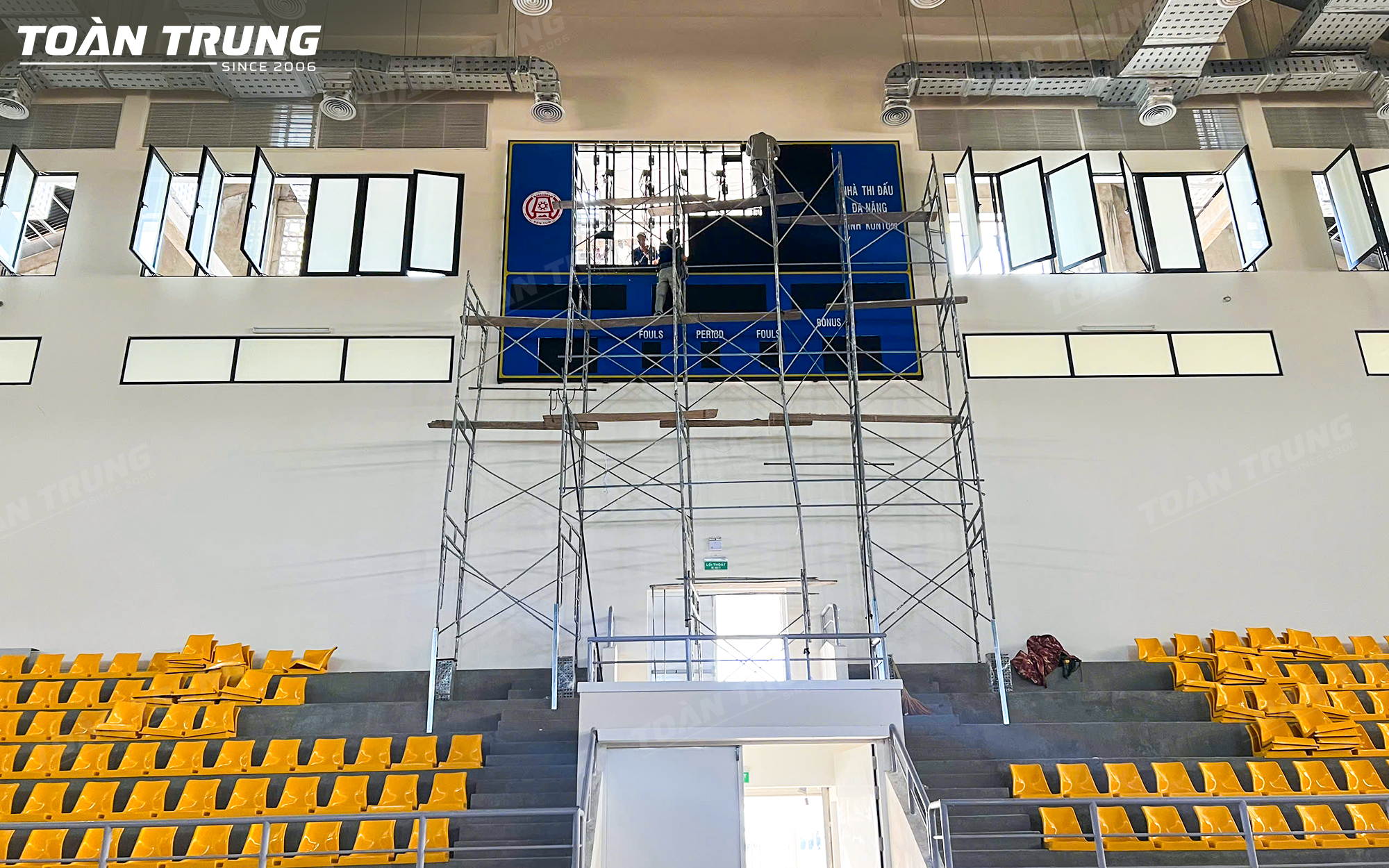 bao-gia-man-hinh-led-trong-nha