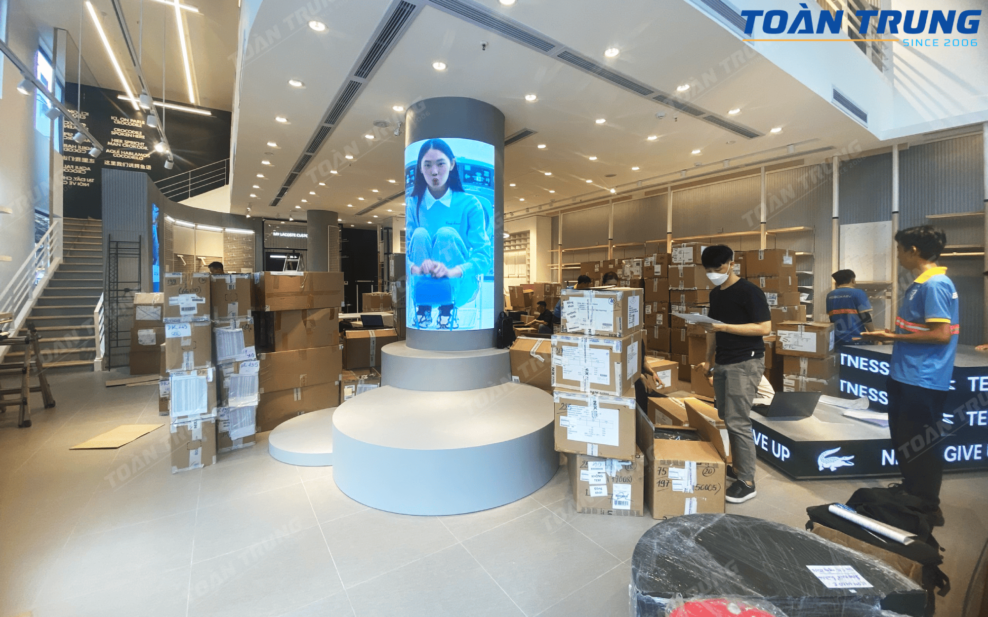 màn hình led uốn cong