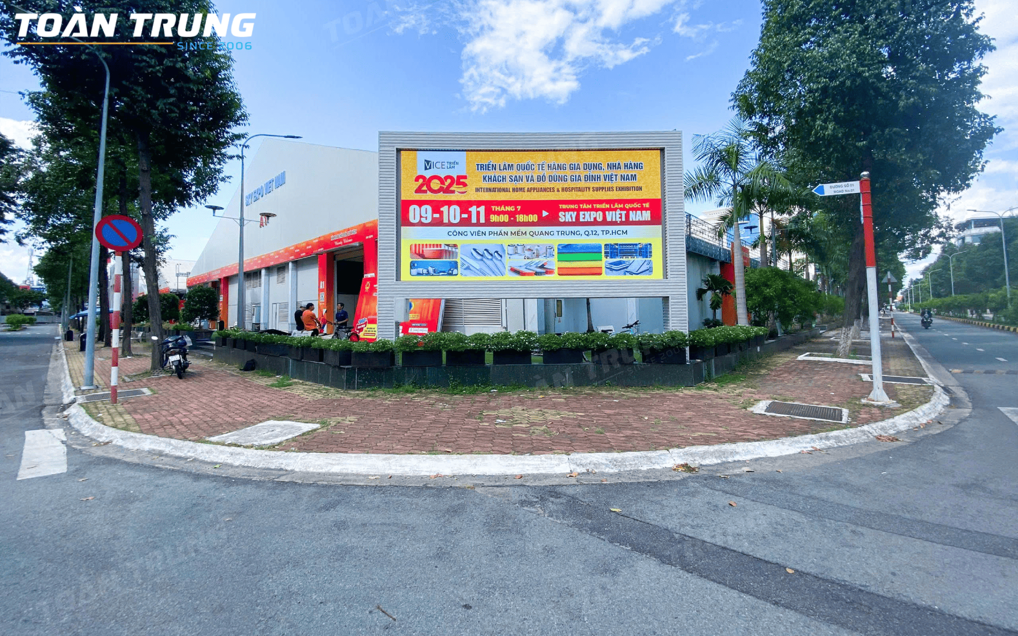 thi công màn hình led P4 Outdoor