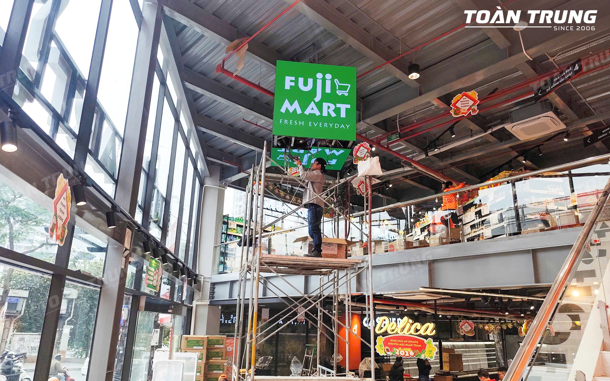 lap-dat-man-hinh-led