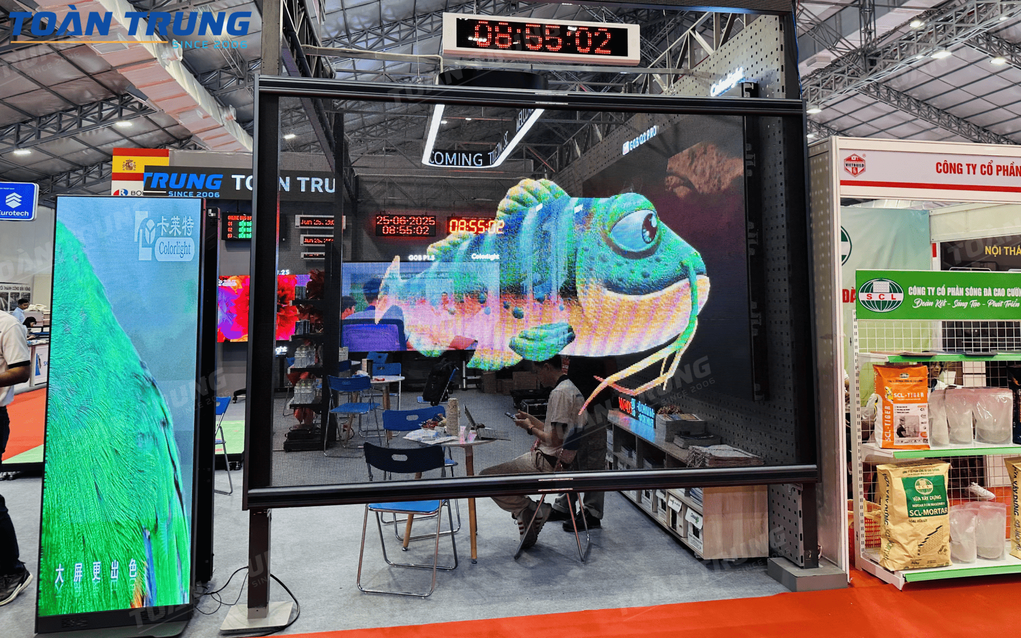 Màn hình LED trong suốt indoor